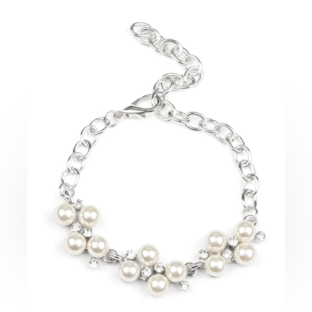 Paparazzi I do White Pearl Bracelet